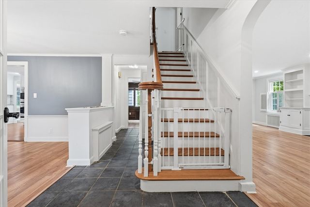 625 Beacon St, Newton, MA 02459