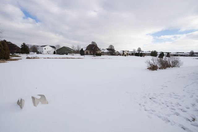 7546 Mary Kay Court, Crown Point, IN 46307