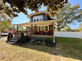 7901 E Sparta Avenue, Magnolia, OH 44643