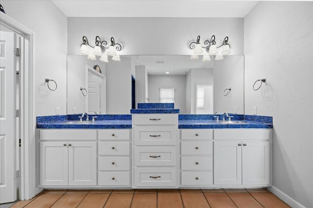 6671 Gascony Place, Fort Worth, TX 76132