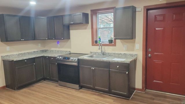 1 Barristers Court, Meriden, CT 06451