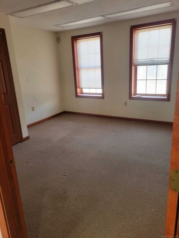 1 Barristers Court, Meriden, CT 06451