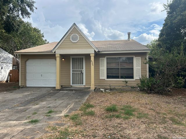 4726 SWANN LN, Kirby, TX 78219