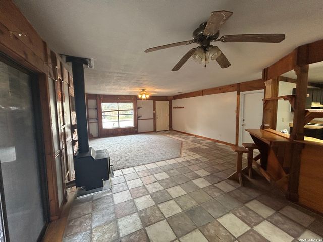 4726 SWANN LN, Kirby, TX 78219