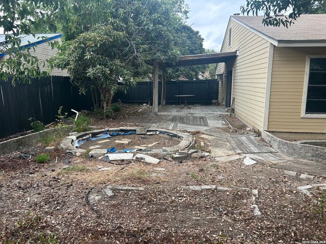 4726 SWANN LN, Kirby, TX 78219