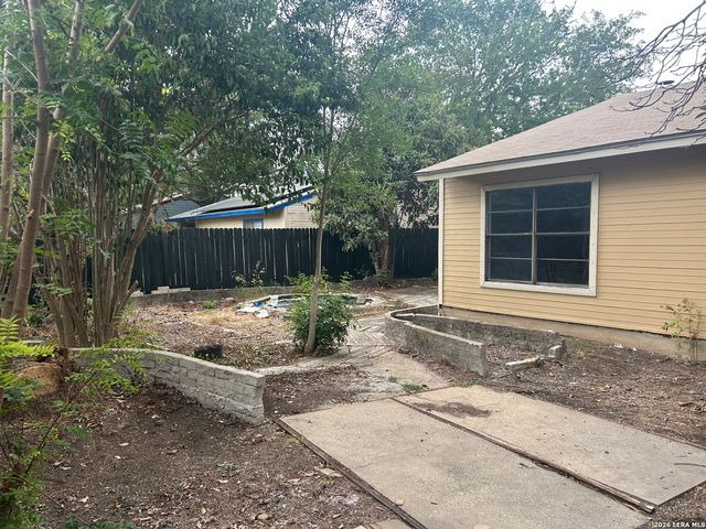 4726 SWANN LN, Kirby, TX 78219