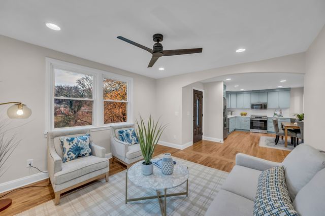 719 Woodmere Dr, Nashville, TN 37217