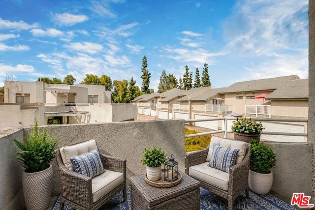 20920 Community Street 10, Canoga Park, CA 91304