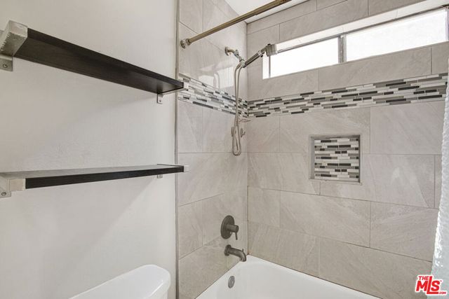 20920 Community Street 10, Canoga Park, CA 91304