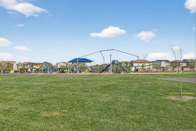 2561 Natomas Crossing, Sacramento, CA 95834