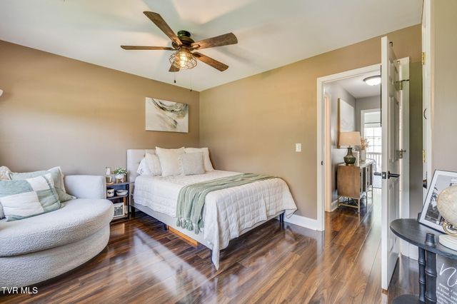 2305 South Greenwood Drive Unit 3, Johnson City, TN 37604