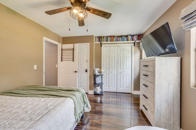 2305 South Greenwood Drive Unit 3, Johnson City, TN 37604