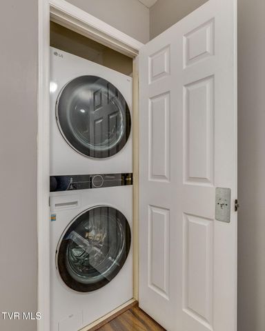 2305 South Greenwood Drive Unit 3, Johnson City, TN 37604