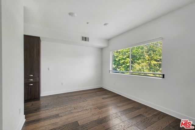 2974 Ripple Place 203, Los Angeles, CA 90039