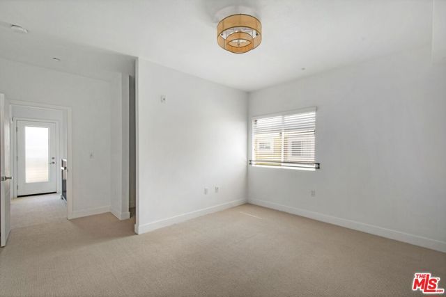 2974 Ripple Place 203, Los Angeles, CA 90039