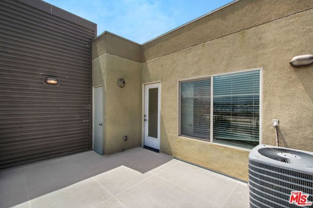 2974 Ripple Place 203, Los Angeles, CA 90039