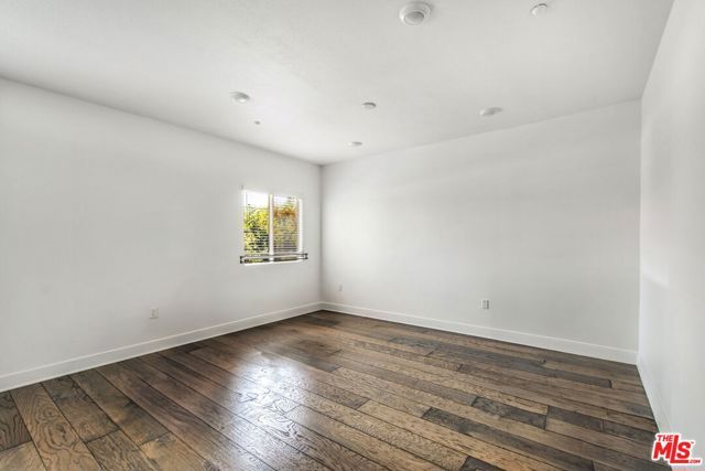 2974 Ripple Place 203, Los Angeles, CA 90039