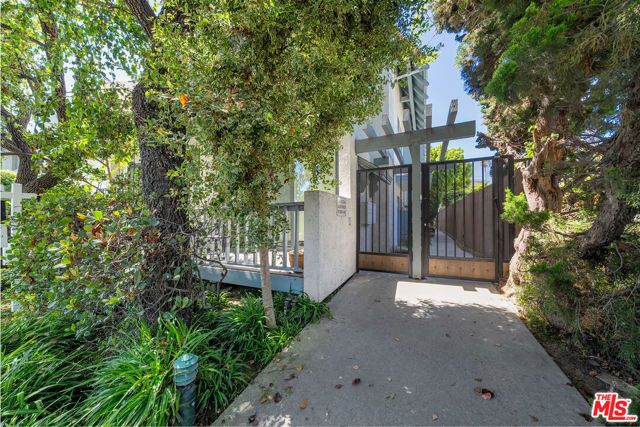 1144 17th Street 9, Santa Monica, CA 90403