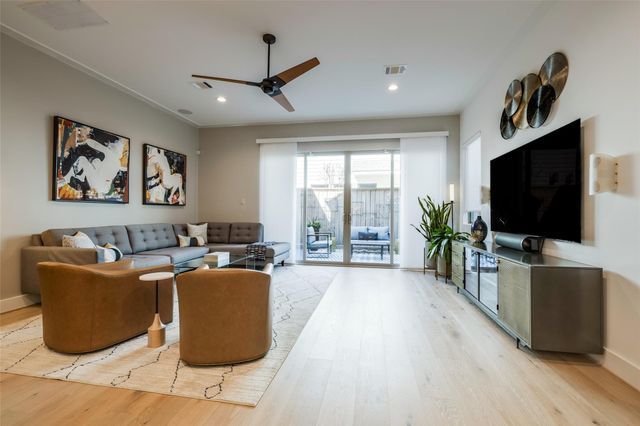 602 W Clay Street, Houston, TX 77019