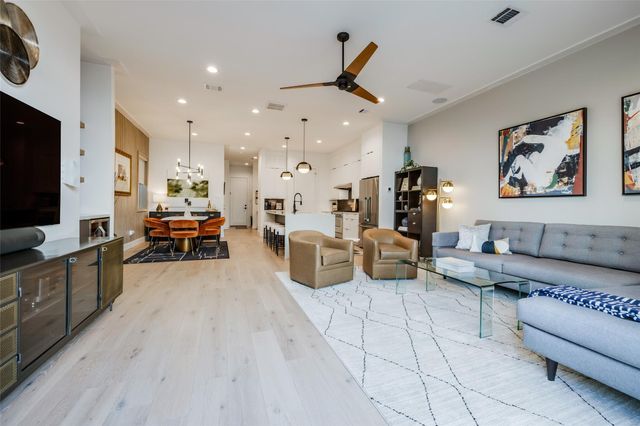 602 W Clay Street, Houston, TX 77019