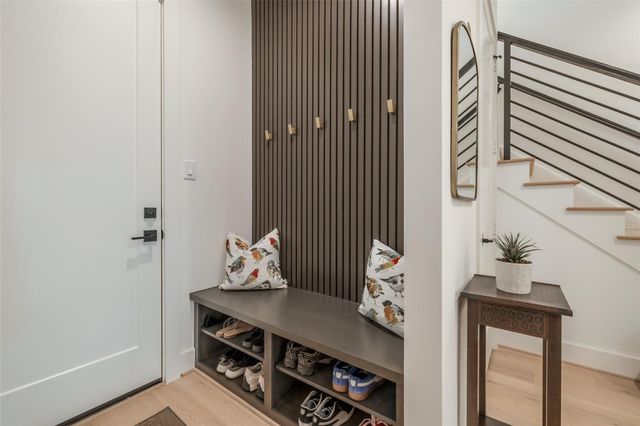 602 W Clay Street, Houston, TX 77019