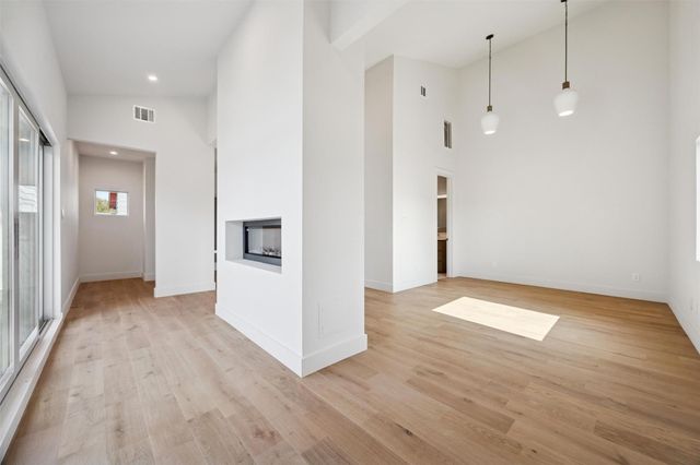 3514 Mount Vernon Street, Houston, TX 77006