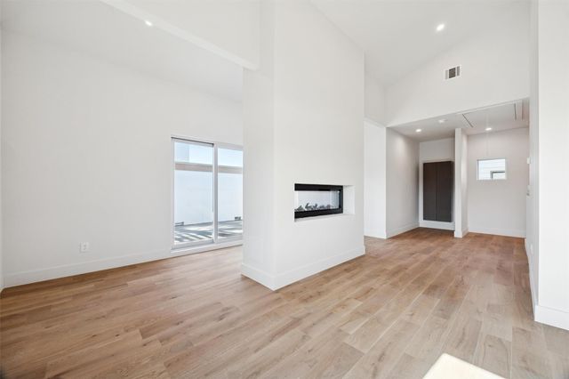 3514 Mount Vernon Street, Houston, TX 77006