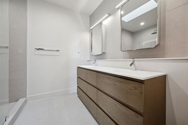 3514 Mount Vernon Street, Houston, TX 77006