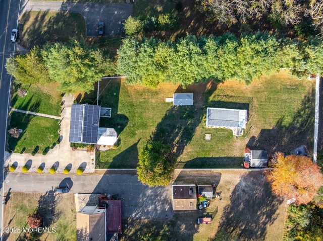 380 E Millstream Road, Cream Ridge, NJ 08514