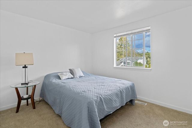 32825 17th Avenue SW, Federal Way, WA 98023