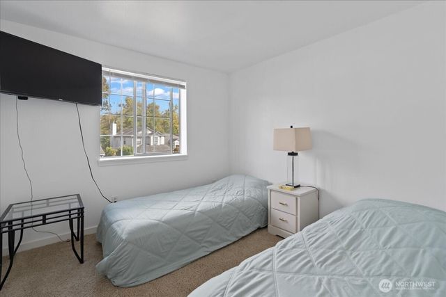 32825 17th Avenue SW, Federal Way, WA 98023