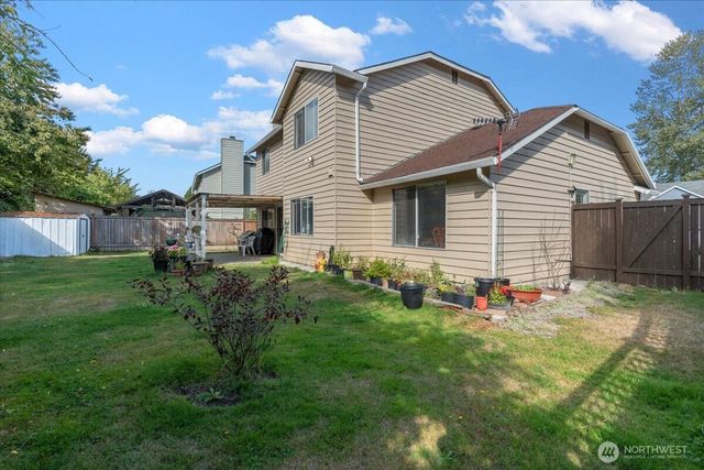 32825 17th Avenue SW, Federal Way, WA 98023