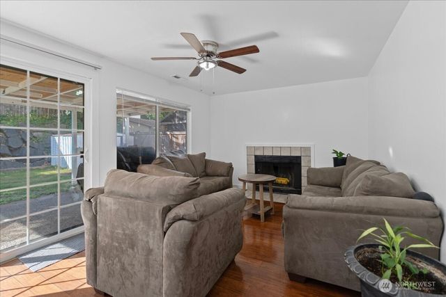 32825 17th Avenue SW, Federal Way, WA 98023