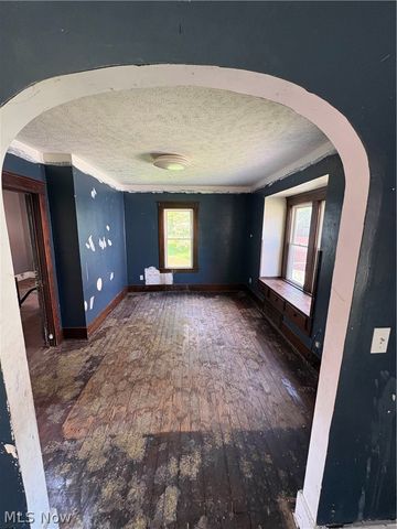 823 W 17th Street, Lorain, OH 44052