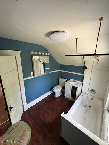 823 W 17th Street, Lorain, OH 44052