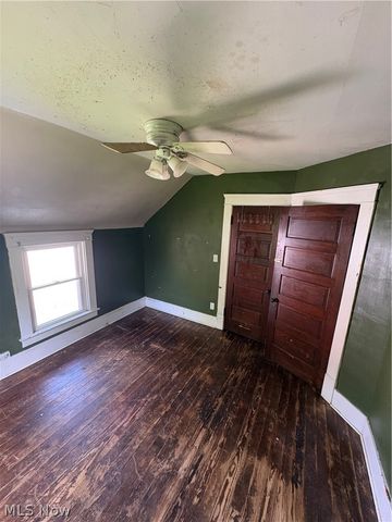 823 W 17th Street, Lorain, OH 44052