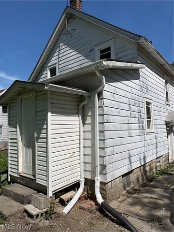 823 W 17th Street, Lorain, OH 44052