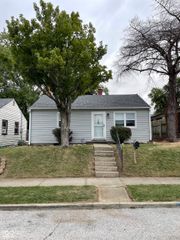 141 N 6th Avenue, Beech Grove, IN 46107