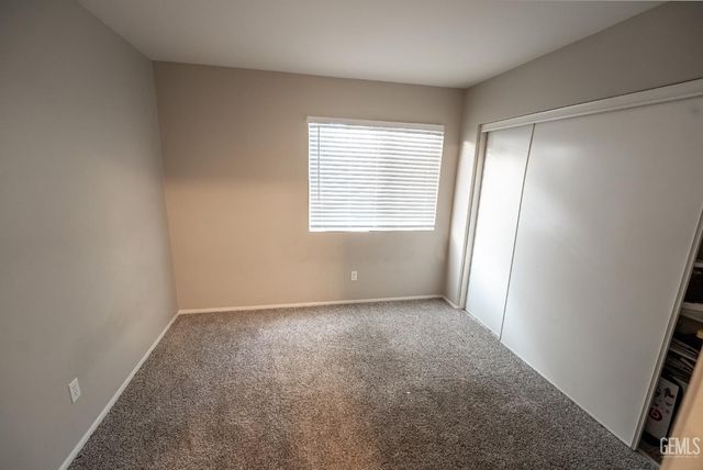 5005 Otters Meadow Drive, Bakersfield, CA 93313