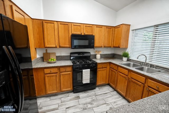 5005 Otters Meadow Drive, Bakersfield, CA 93313