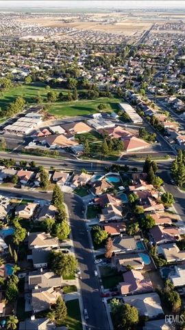 5005 Otters Meadow Drive, Bakersfield, CA 93313
