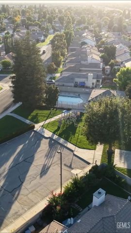 5005 Otters Meadow Drive, Bakersfield, CA 93313