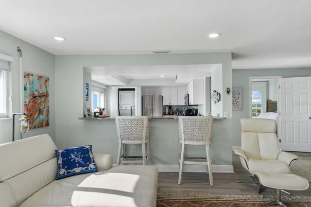 610 ISLAND WAY 408, Clearwater, FL 33767