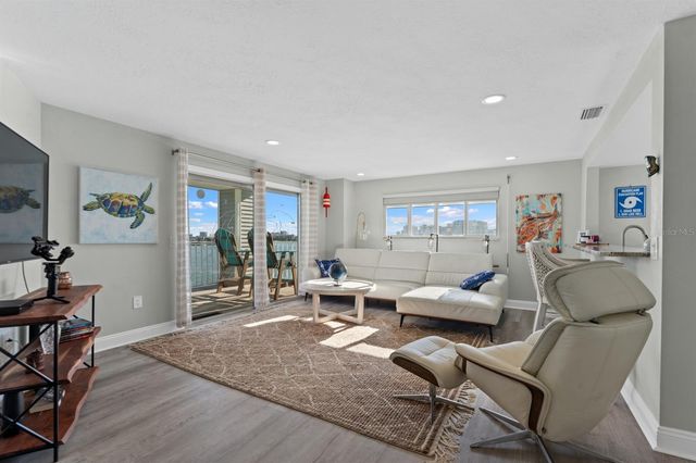 610 ISLAND WAY 408, Clearwater, FL 33767