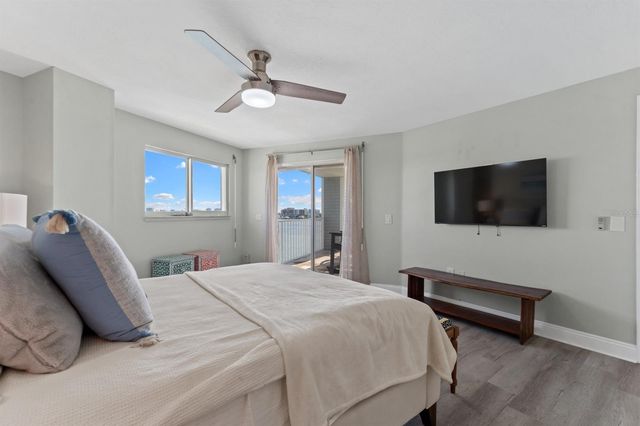 610 ISLAND WAY 408, Clearwater, FL 33767