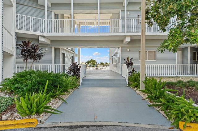 610 ISLAND WAY 408, Clearwater, FL 33767