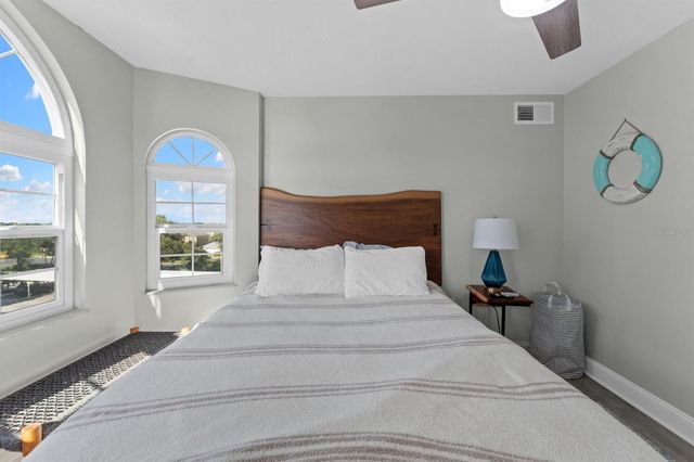 610 ISLAND WAY 408, Clearwater, FL 33767