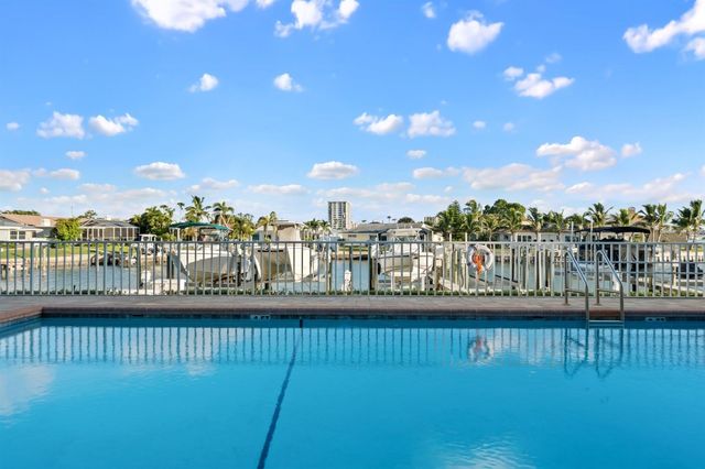 610 ISLAND WAY 408, Clearwater, FL 33767