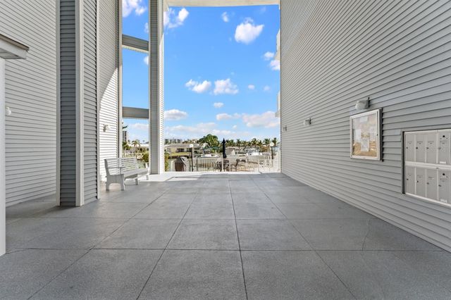 610 ISLAND WAY 408, Clearwater, FL 33767