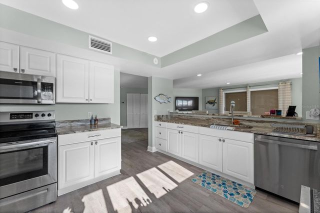 610 ISLAND WAY 408, Clearwater, FL 33767